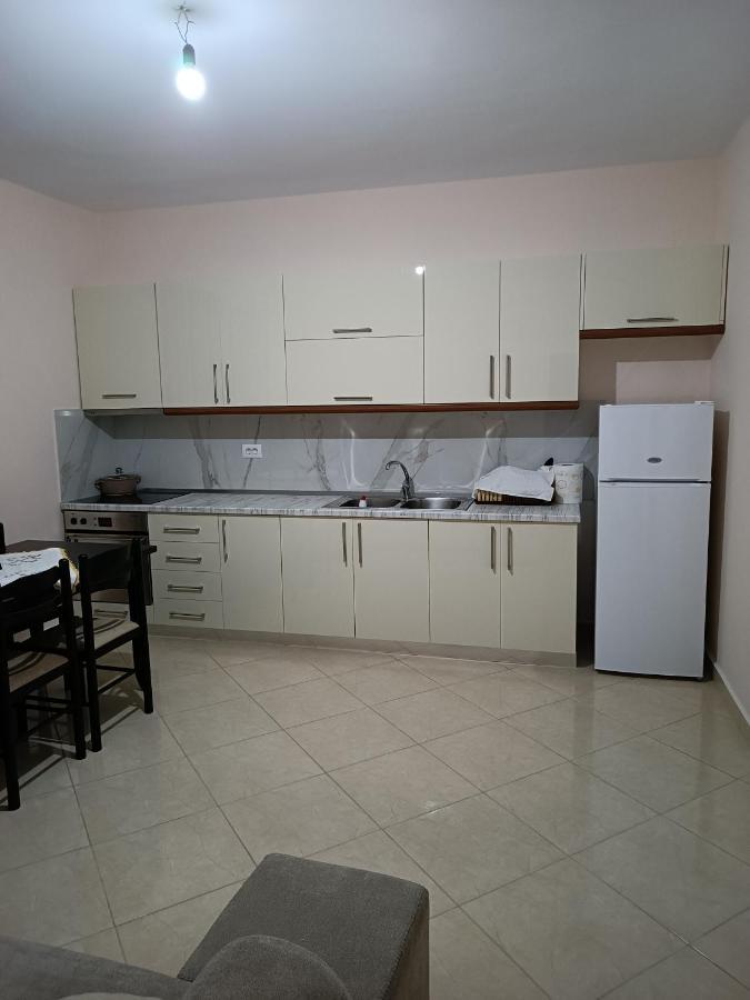 Hotel Eljos House Përmet Extérieur photo
